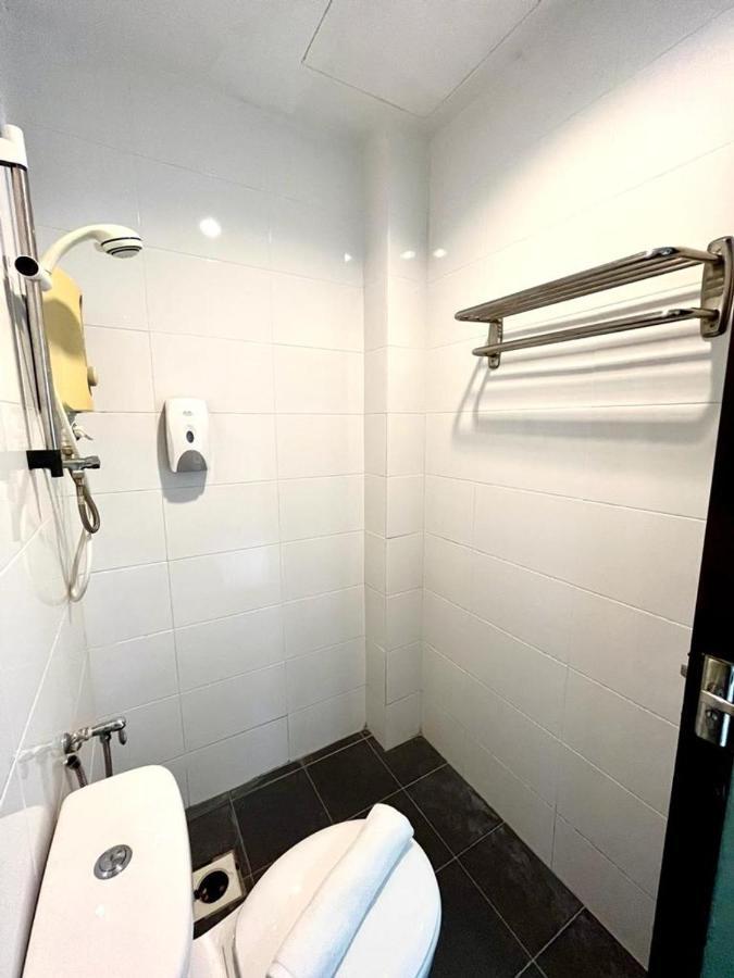 Hotel Zamburger Tengkera Melaka Eksteriør bilde